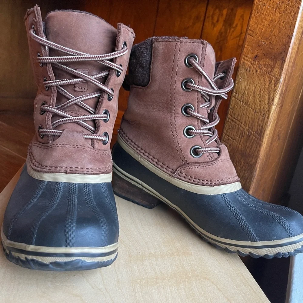 Sorel Women's Slimpack Waterproof Insulated Boot : Women’s Size 6